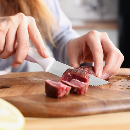{Hecef Kitchenware}{knife}{cheese board}