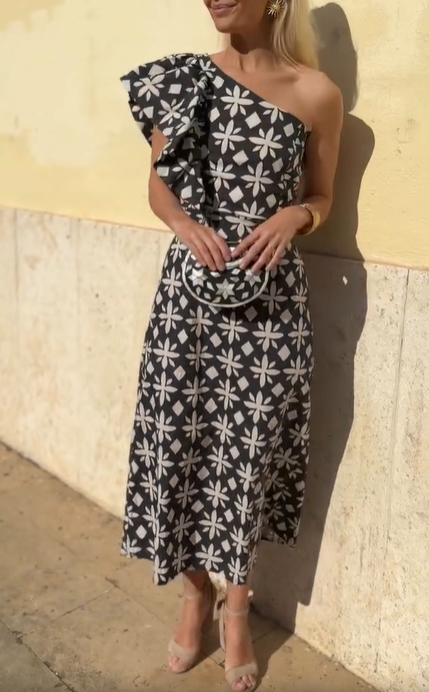 One-Shoulder Artistic Print Draped Dress