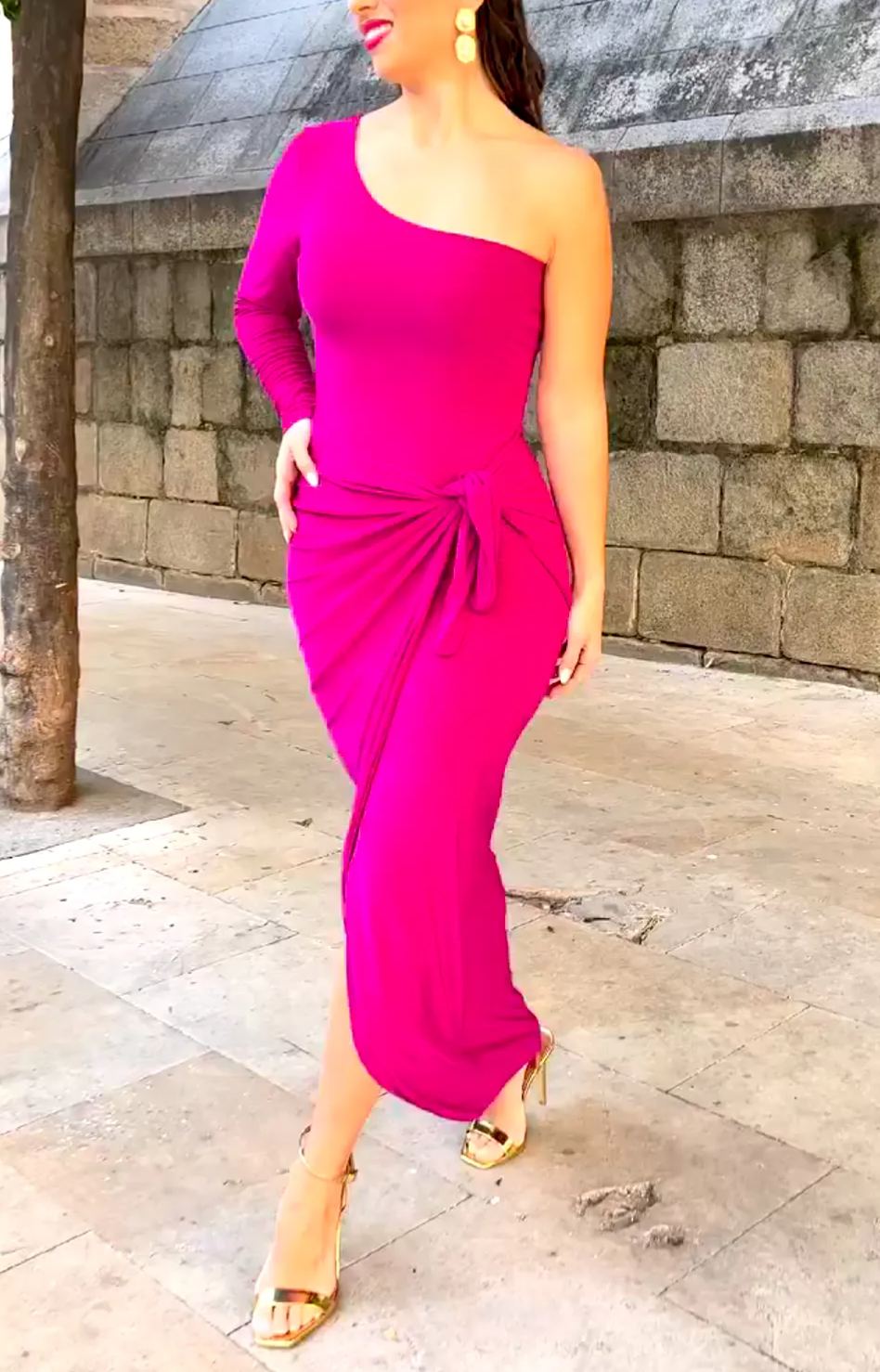 One-Shoulder Long-Sleeve Tie-Front Split Dress