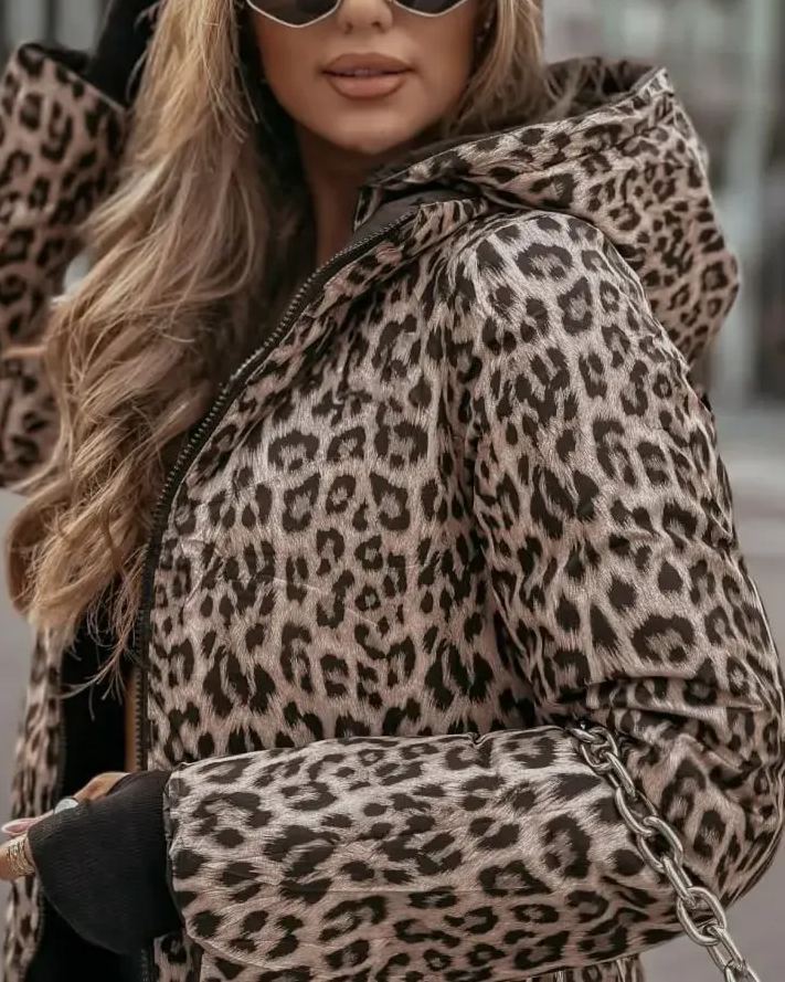 Leopard print double-faced down jacket
