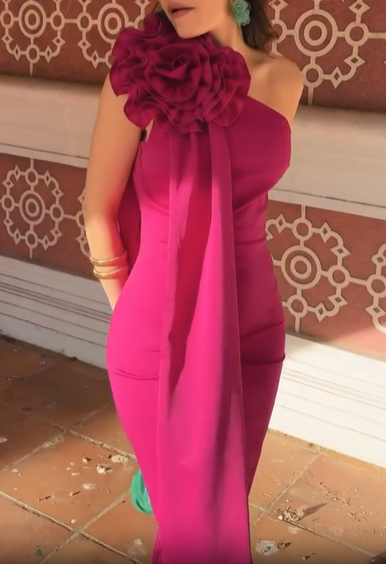 One-Shoulder Floral Appliqué Bodycon Dress