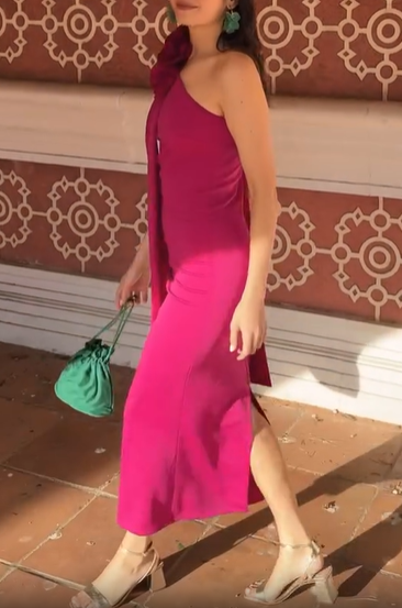 One-Shoulder Floral Appliqué Bodycon Dress