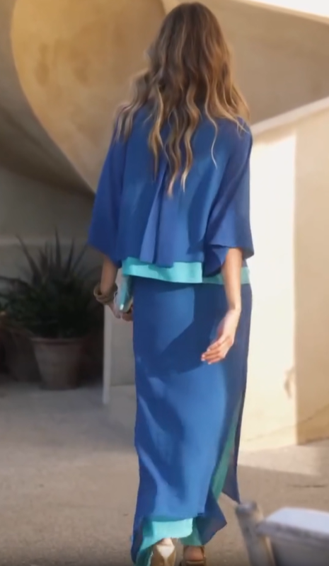 Blue high-neck batwing sleeve layered set