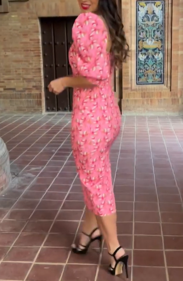 Puff-sleeve printed dress