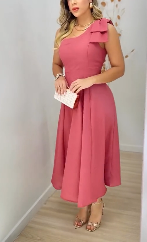 Classic dress with bow