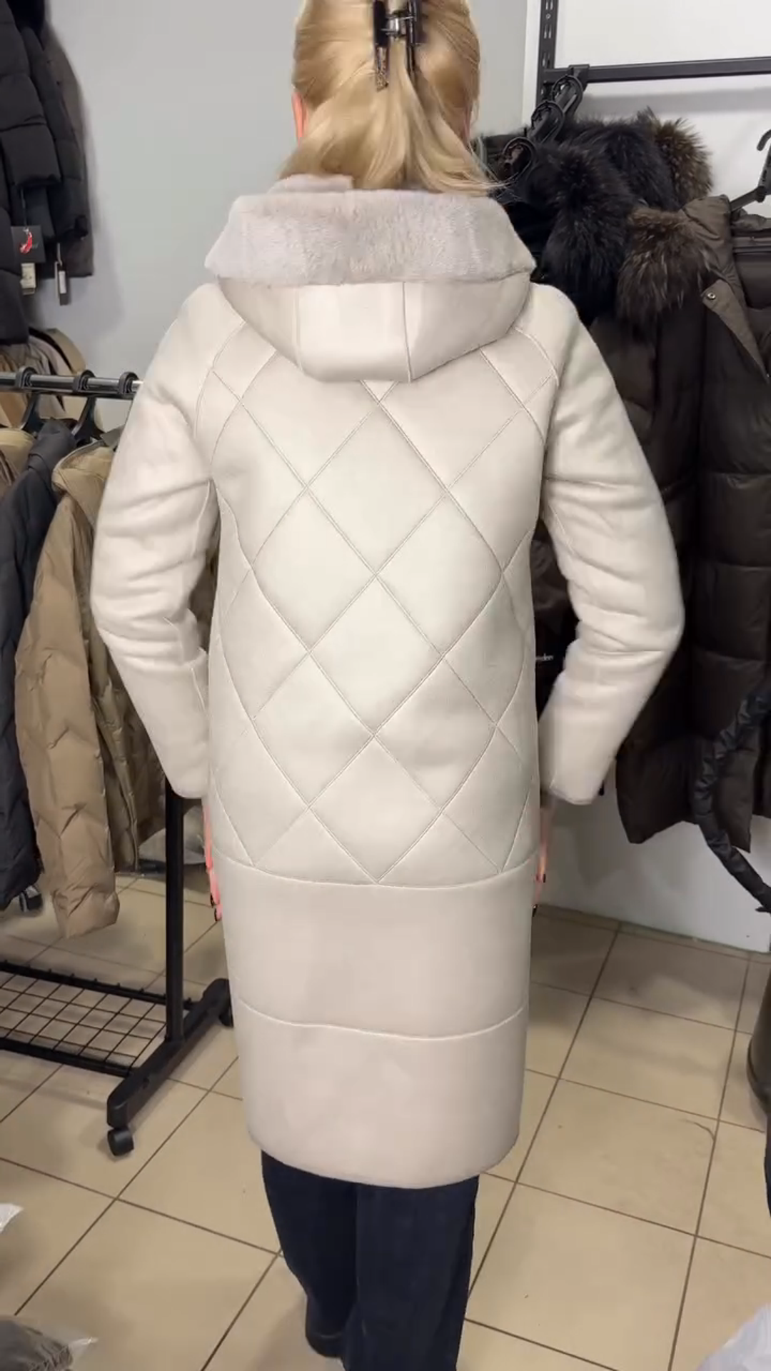 Elegant Two-Way Wear Cream Winter Outerwear