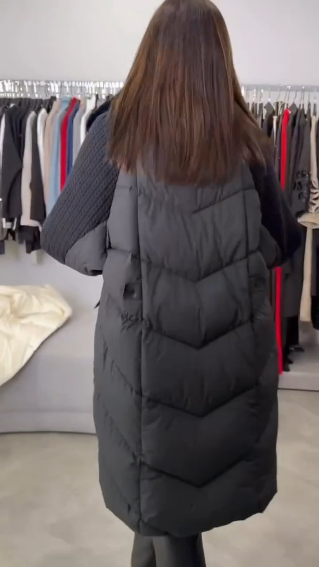 Down jacket with faux fur collar