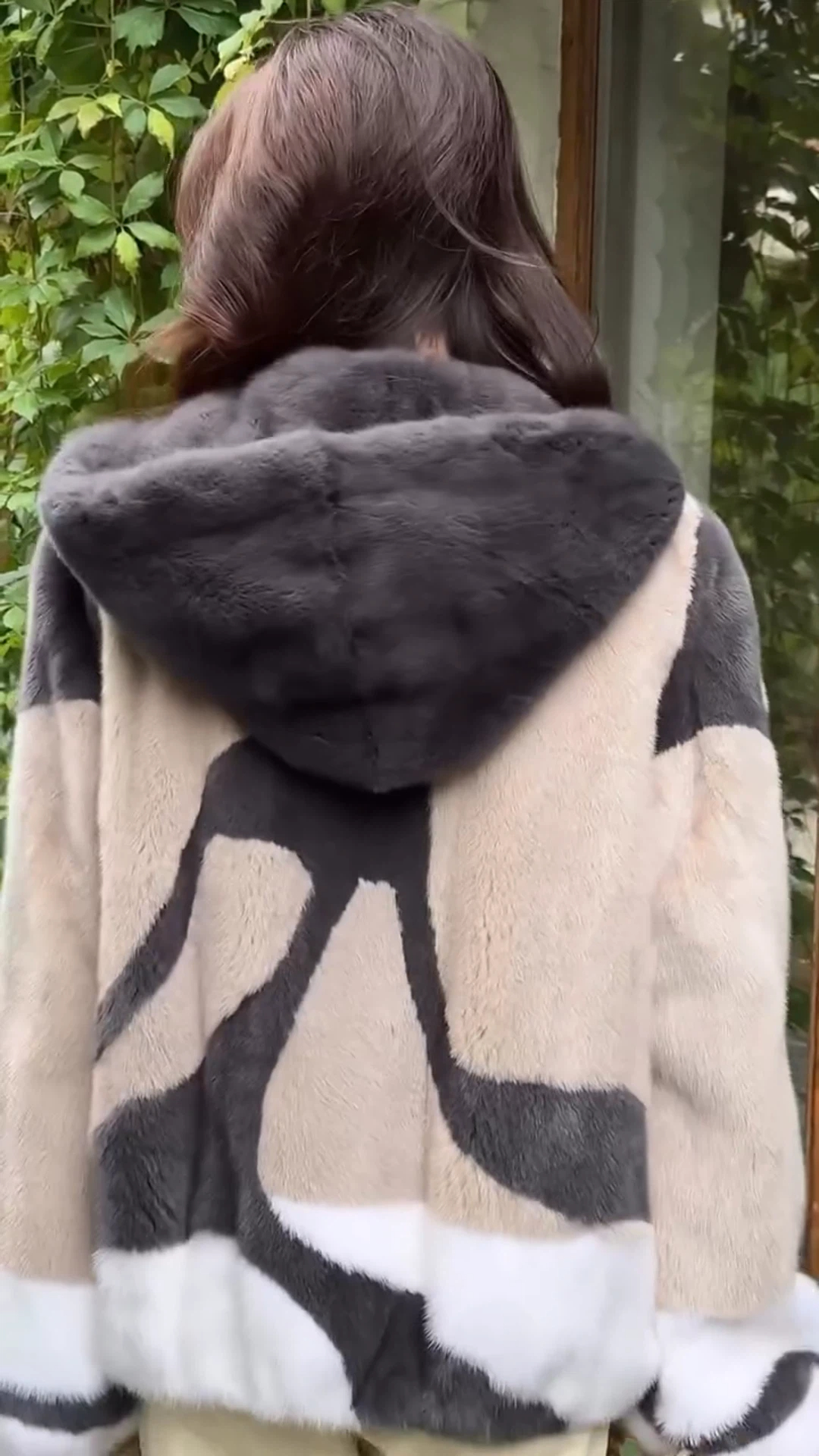 Beige & Gray Patchwork Faux Fur Hooded Jacket