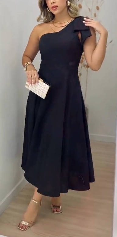 Classic dress with bow
