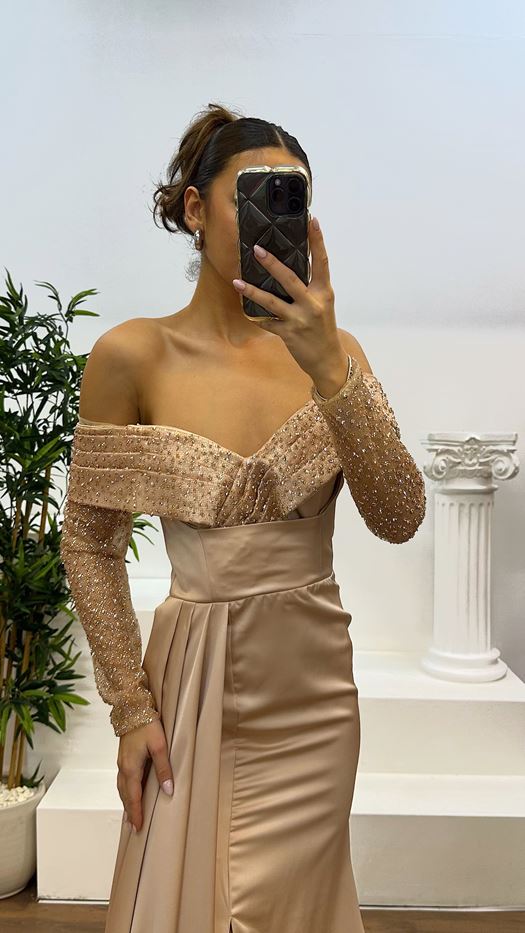 Boat Neck Satin Evening Dress