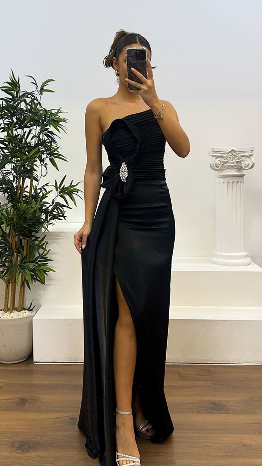 Strapless Drape Detail Evening Dress