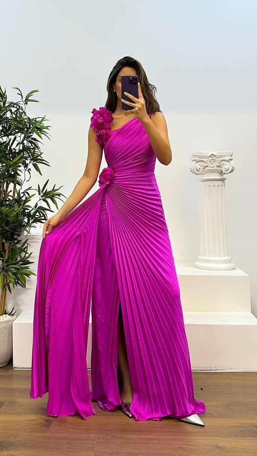 Flower Detail Pleated Evening Dress