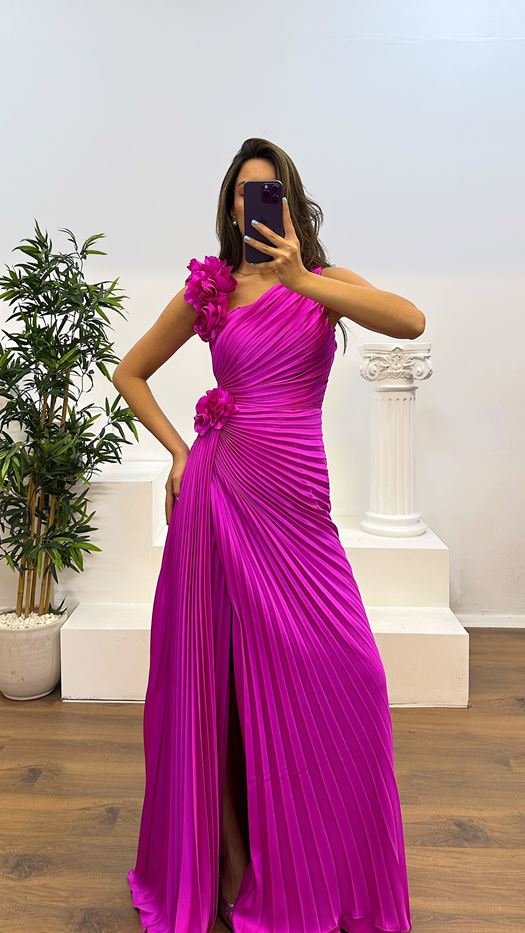 Flower Detail Pleated Evening Dress