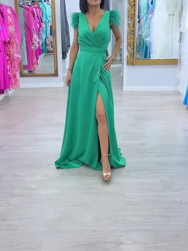 [Copy][Copy][Copy][Copy]Elegant Red Cape Midi Dress