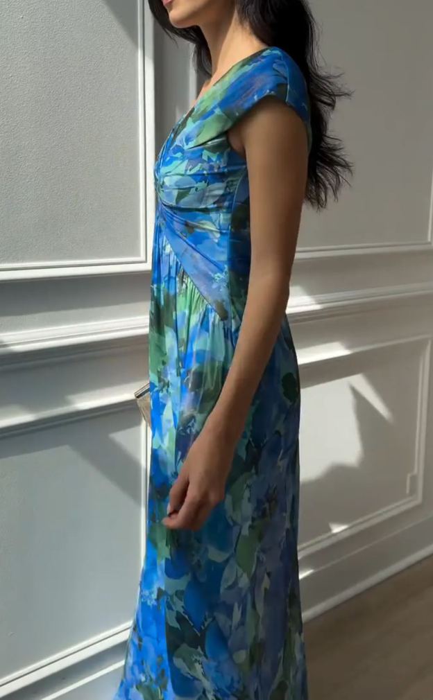 [Copy][Copy][Copy][Copy][Copy][Copy][Copy][Copy][Copy]Elegant Red Cape Midi Dress