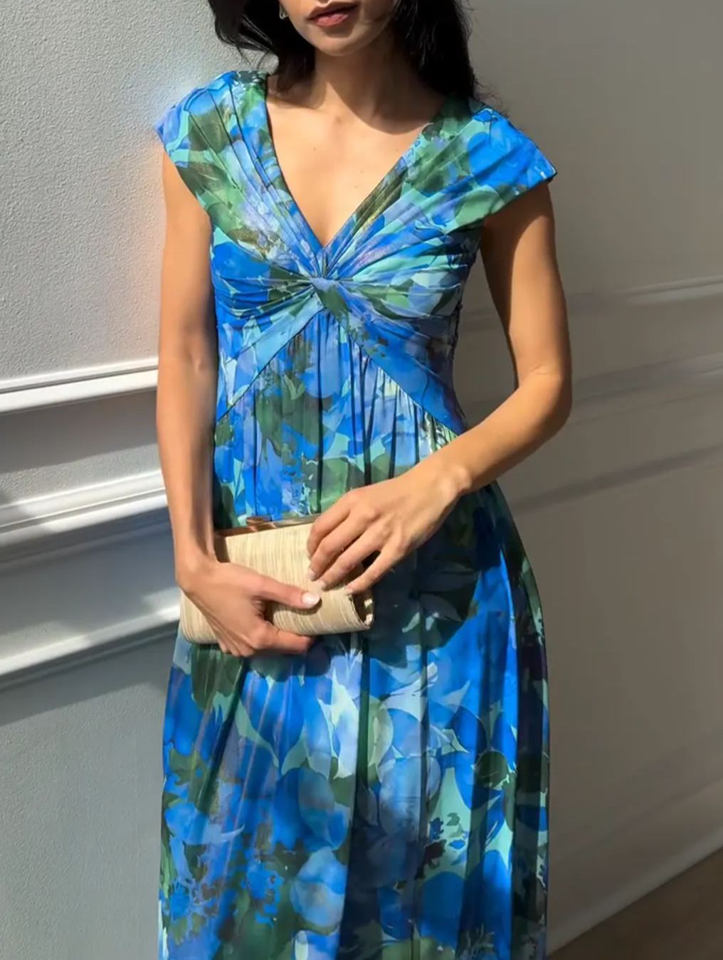 [Copy][Copy][Copy][Copy][Copy][Copy][Copy][Copy][Copy]Elegant Red Cape Midi Dress