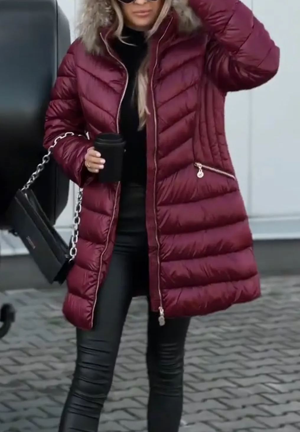 [Copy]Beige Parka with Luxurious White Faux Fur Lining