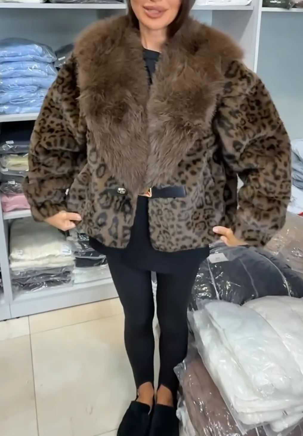 [Copy]Brown Faux Fur Cropped Jacket
