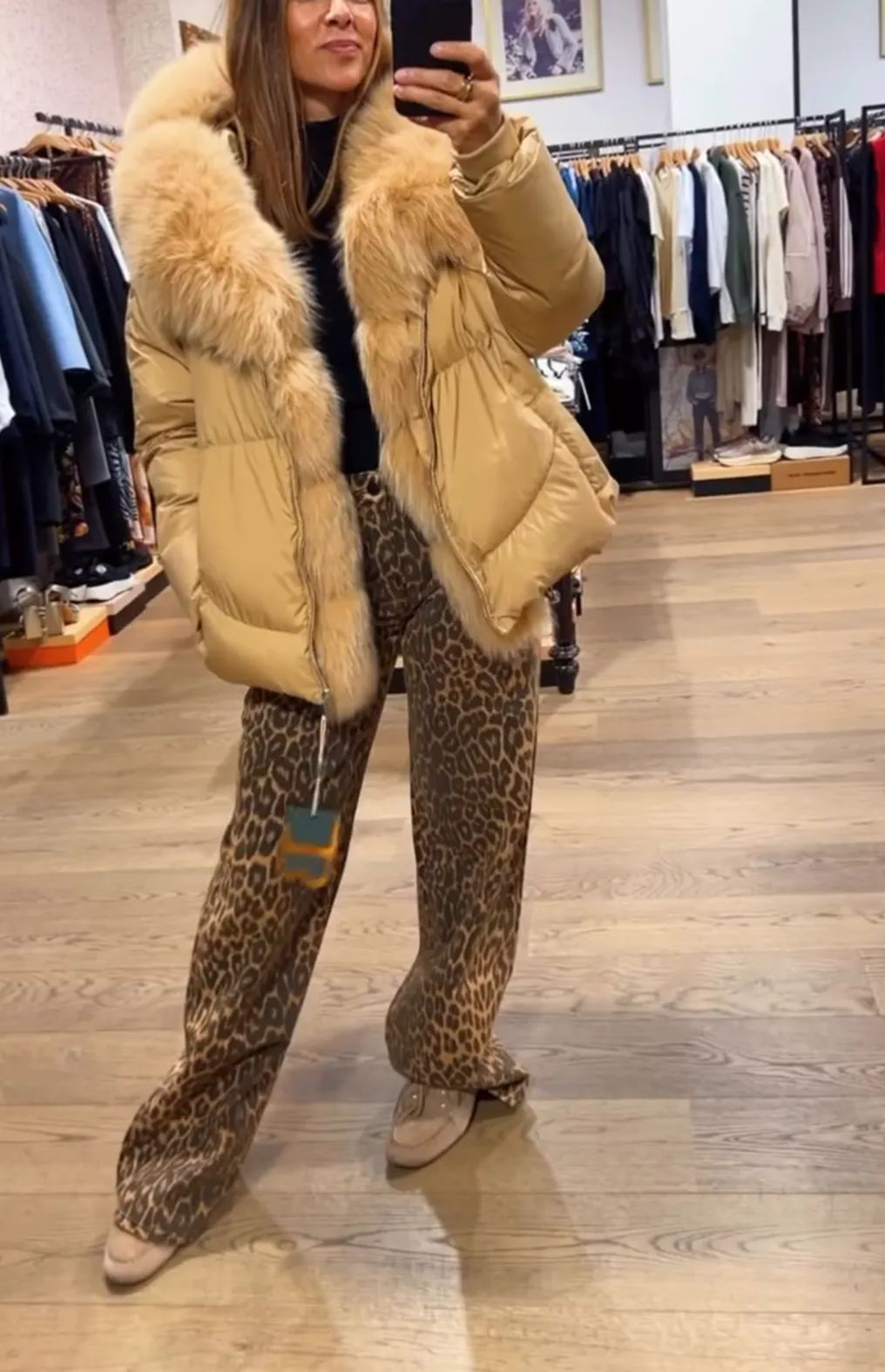 [Copy]Long Hooded Puffer Coat