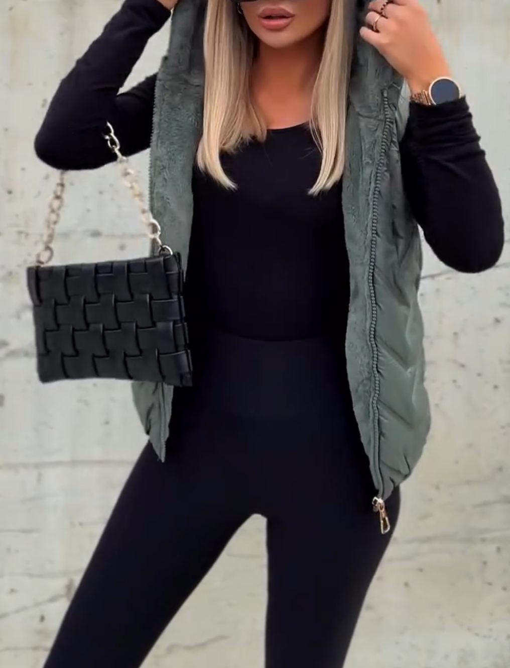 [Copy]Dark Grey Short Puffer Coat with Black Faux Fur Hood