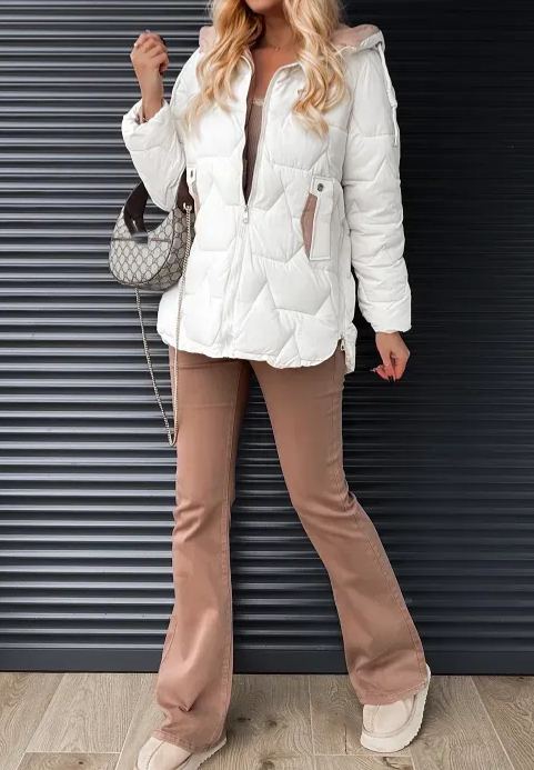[Copy]Taupe Short Puffer Jacket with Faux Fur Hood