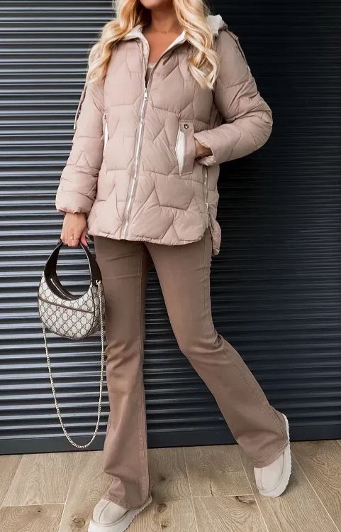 [Copy]Taupe Short Puffer Jacket with Faux Fur Hood