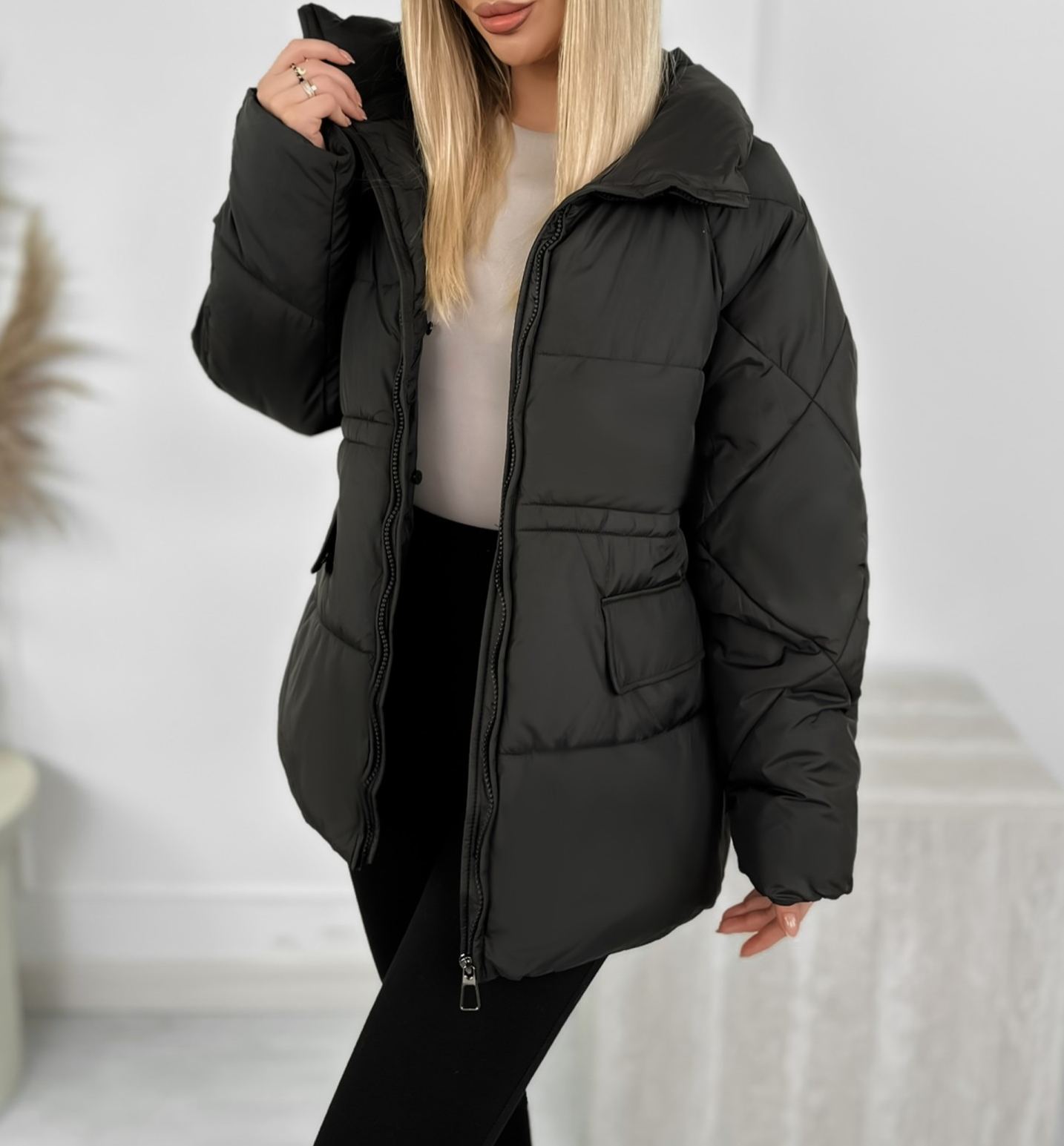 [Copy]Olive  Long Puffer Coat with Faux Fur Hood & Branded Patch