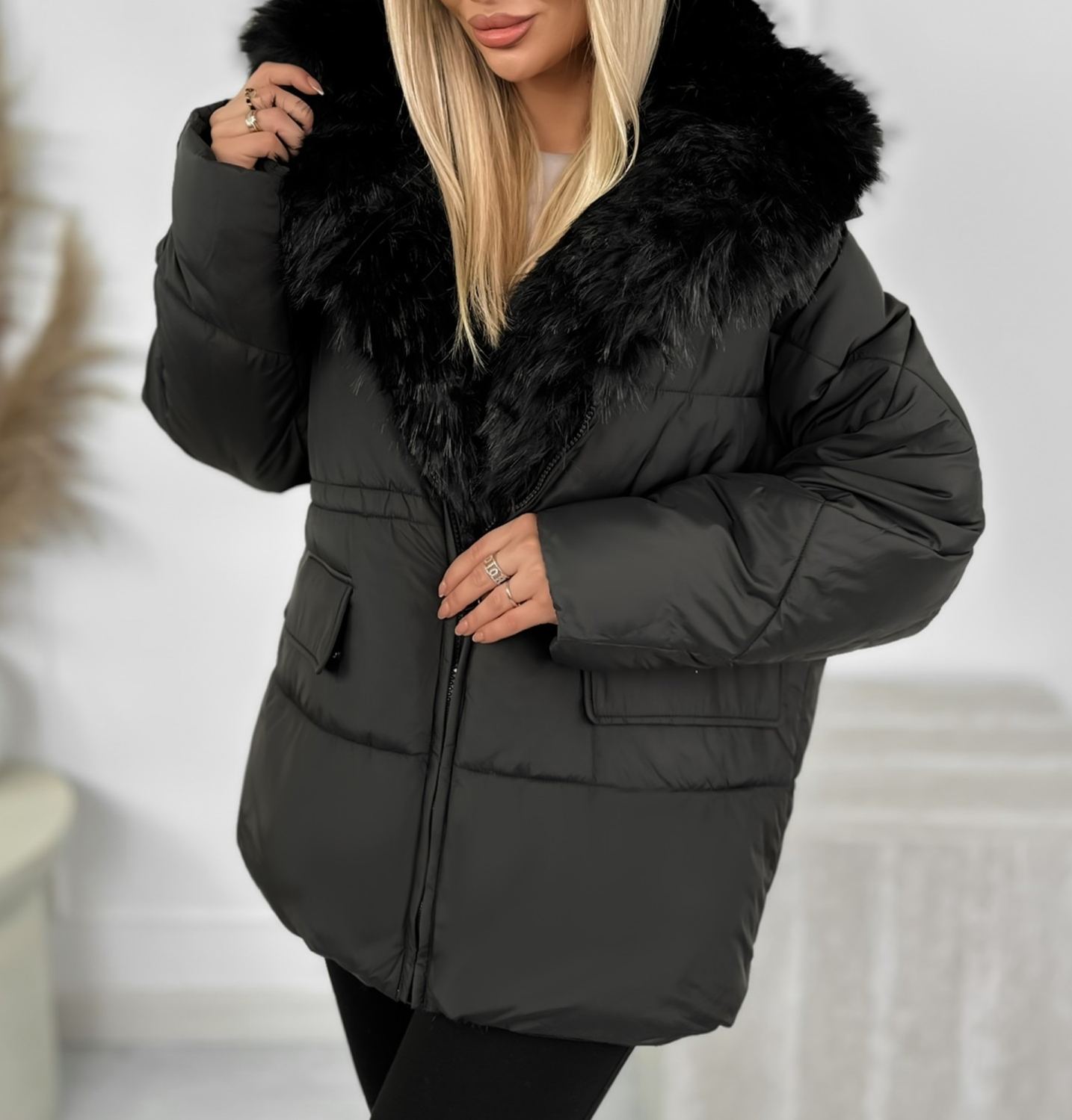 [Copy]Olive  Long Puffer Coat with Faux Fur Hood & Branded Patch