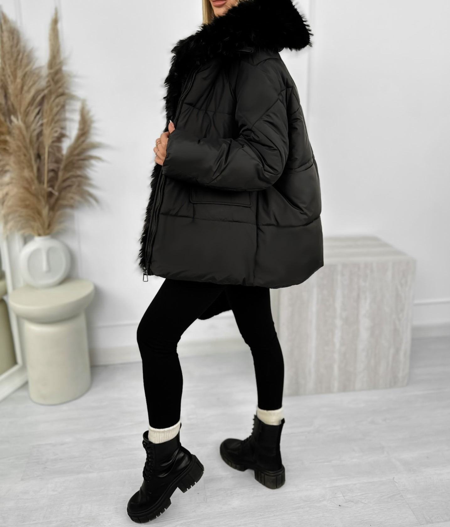 [Copy]Olive  Long Puffer Coat with Faux Fur Hood & Branded Patch
