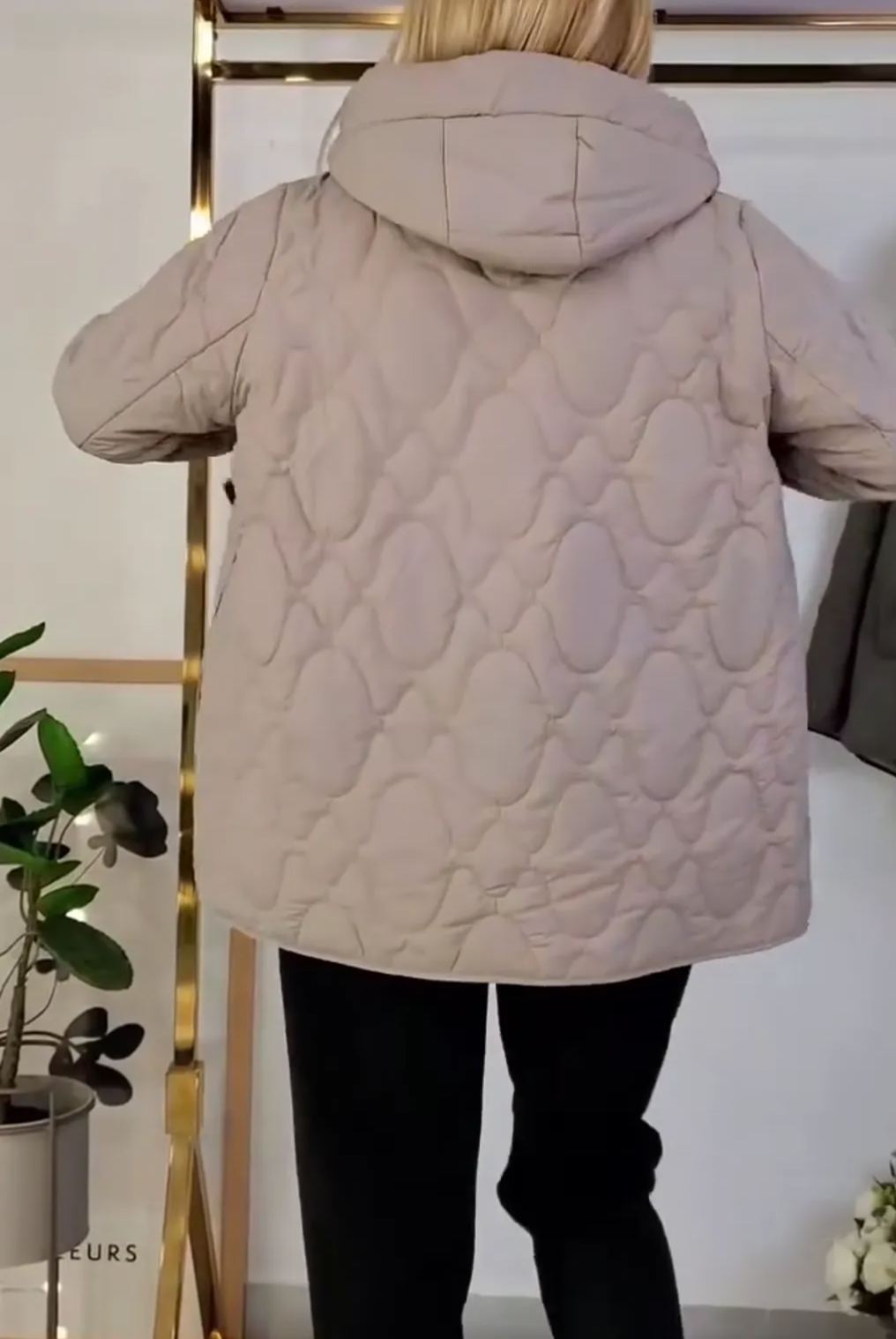 [Copy]Black Oversized Puffer Coat with Hood & Patch Pockets