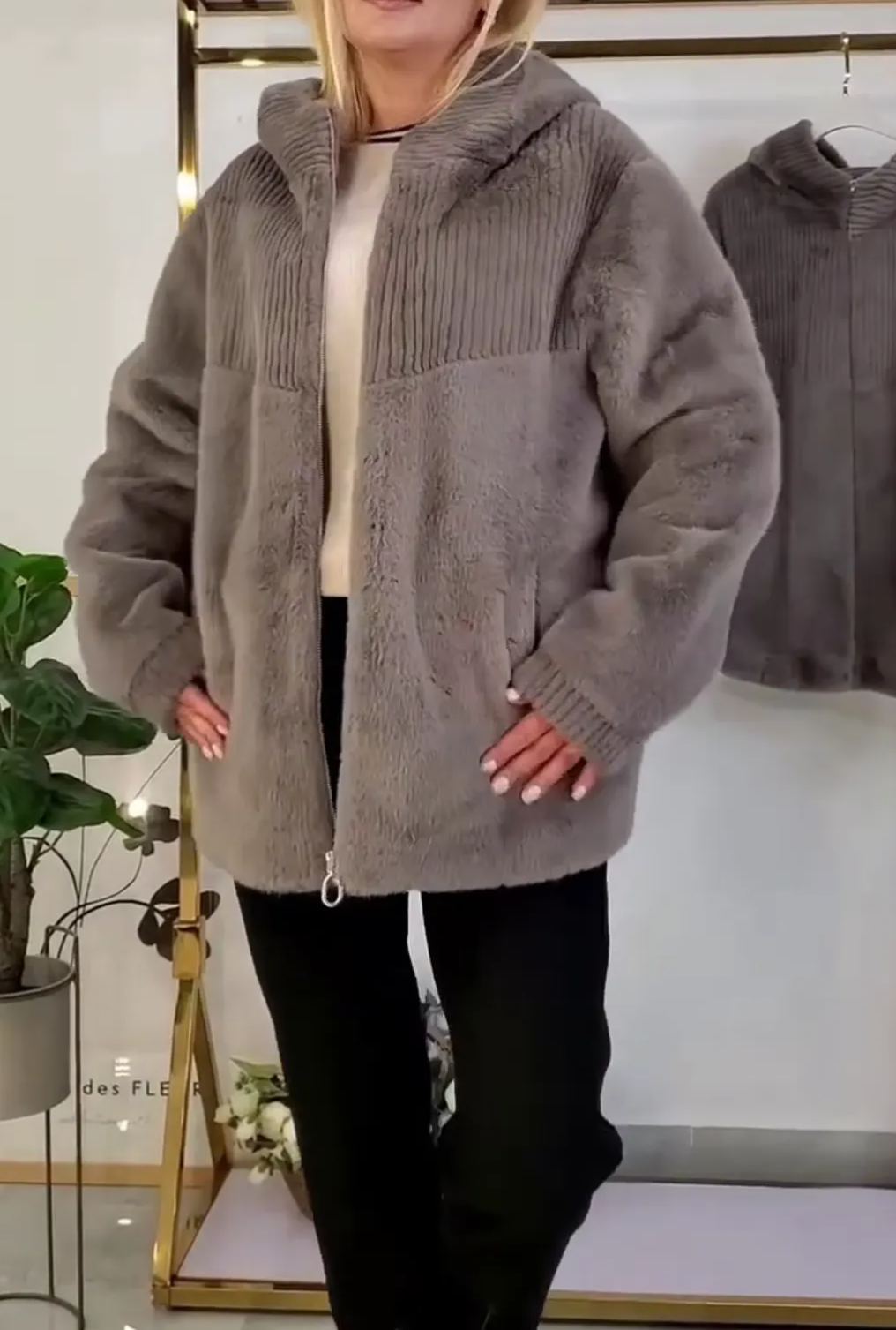 [Copy]Light Beige Quilted Hooded Puffer Coat
