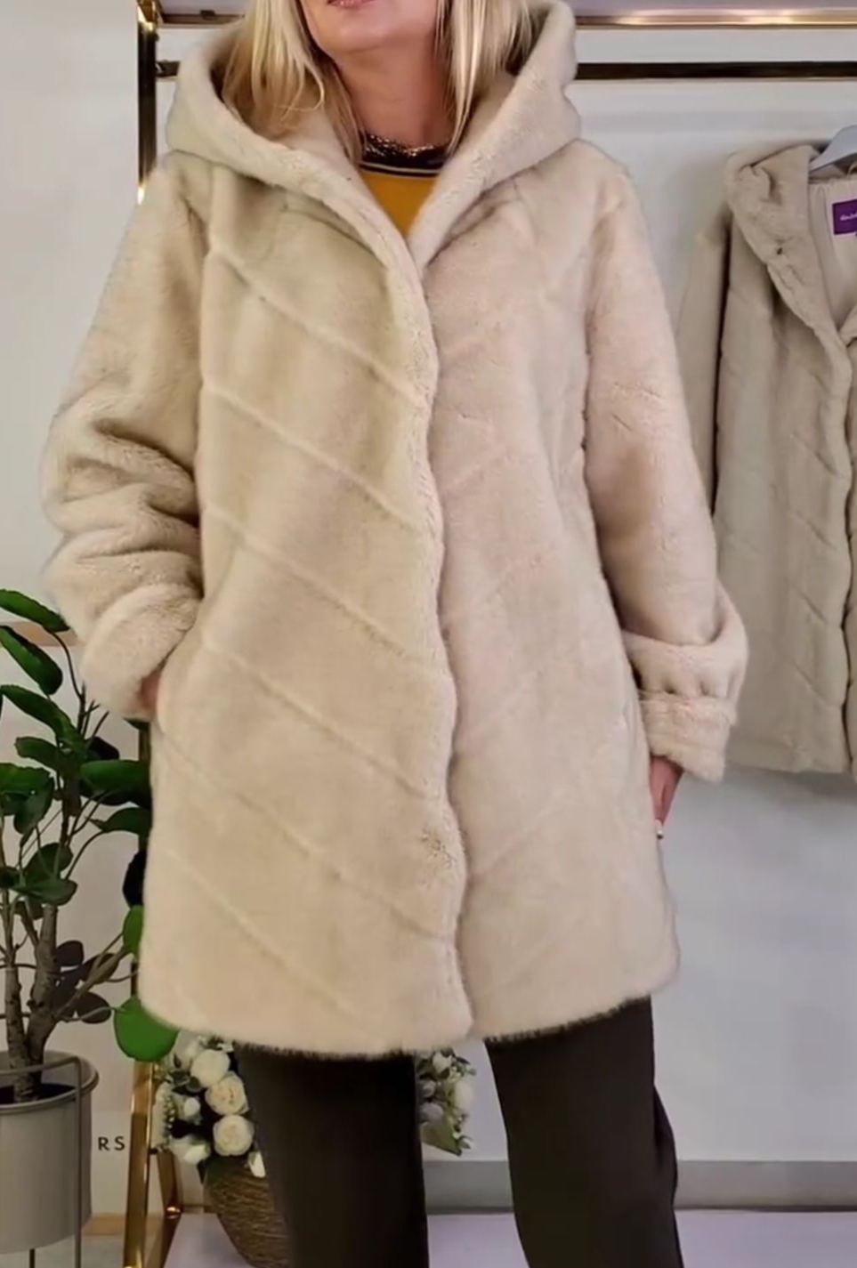 [Copy]Gray Faux Fur Hooded Coat with Ribbed Panel Detail