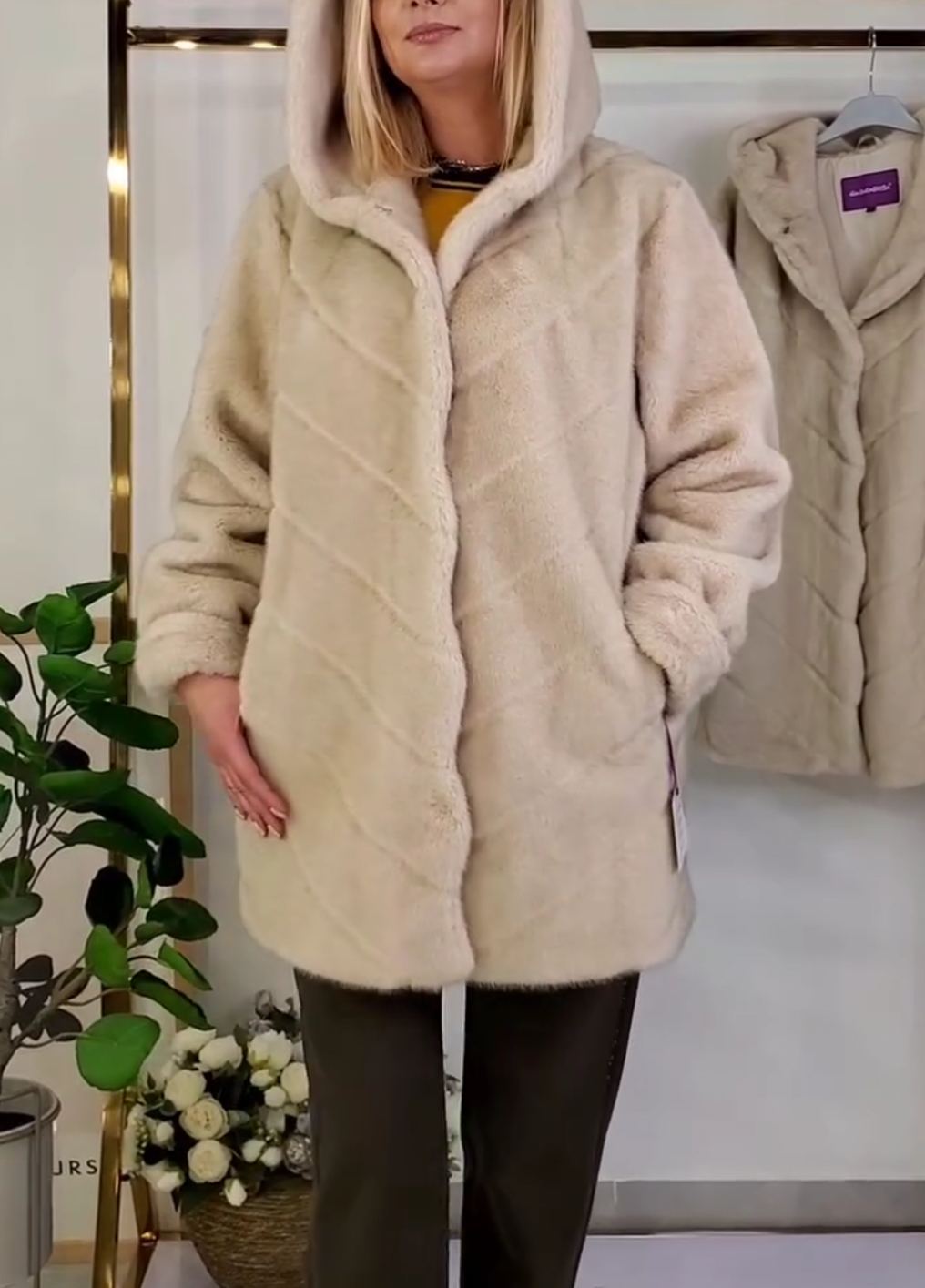 [Copy]Gray Faux Fur Hooded Coat with Ribbed Panel Detail