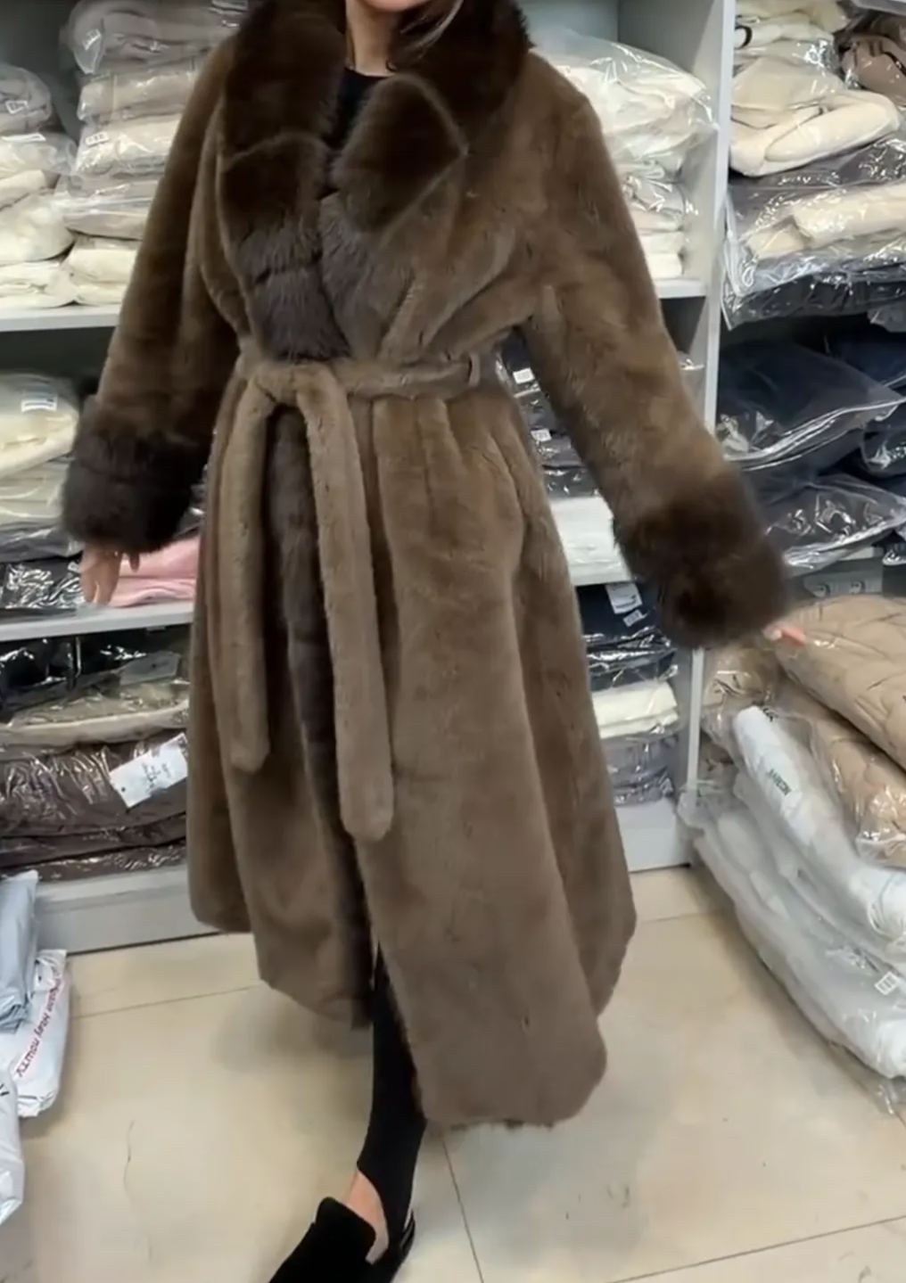 [Copy]Black Parka Coat with Oversized Brown Faux Fur Trim