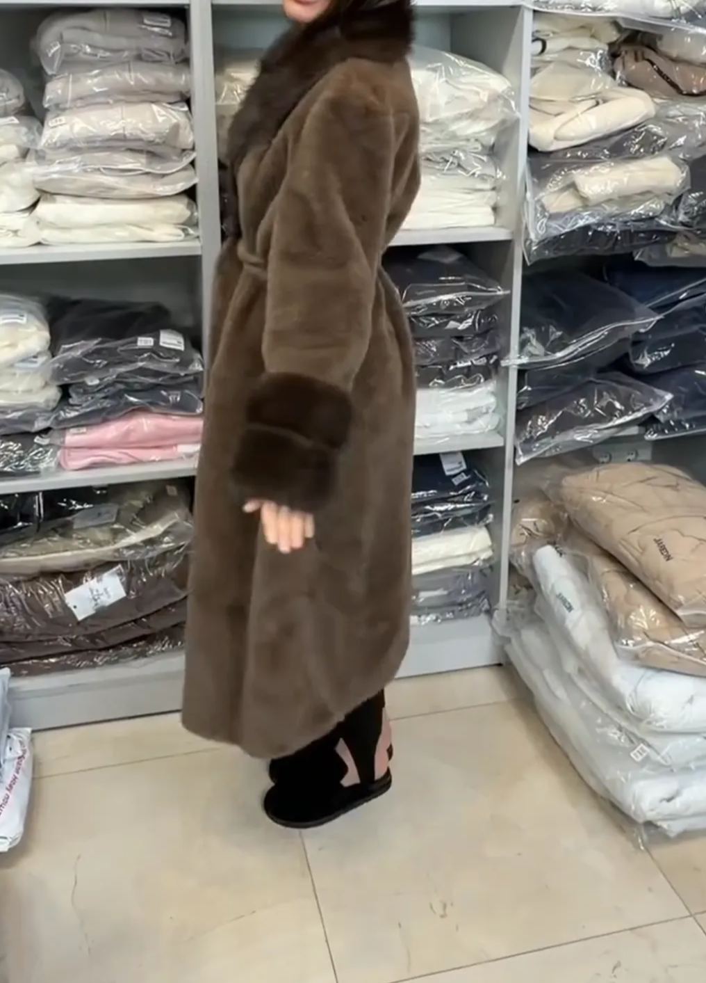 [Copy]Black Parka Coat with Oversized Brown Faux Fur Trim