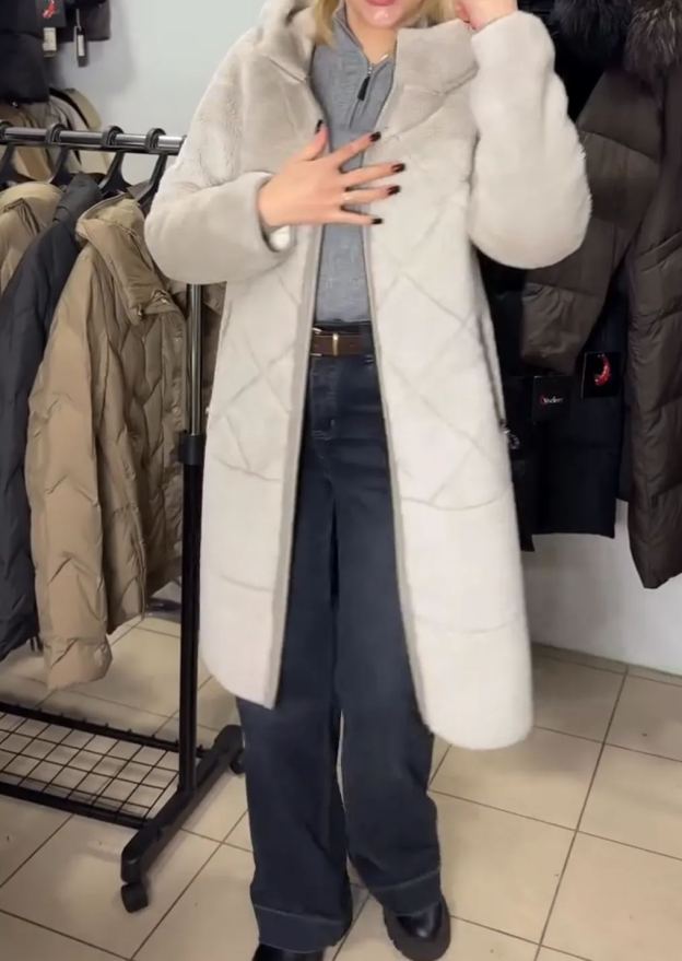 [Copy]Elegant Beige Oversized Down Coat