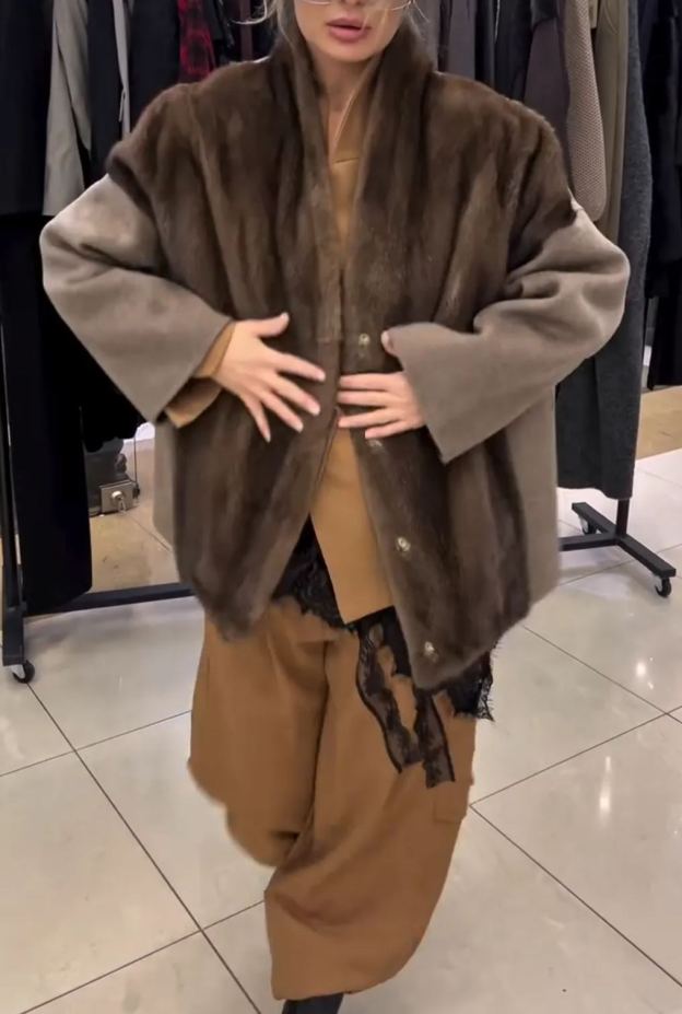 Elegant Brown Contrast-Panel Faux Fur Outerwear