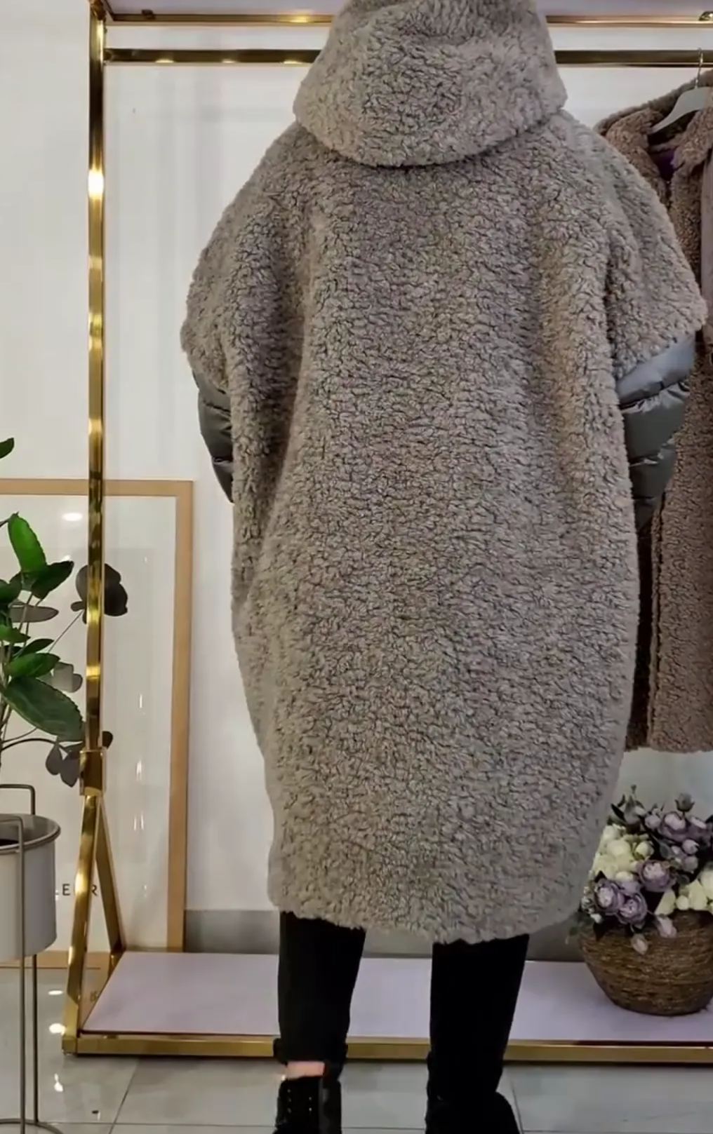 [Copy]Faux Fur Hooded Jacket
