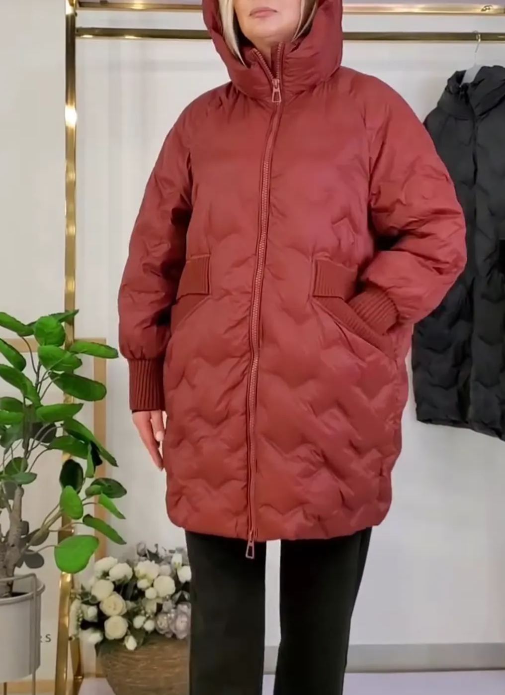 [Copy]Quilted Hooded Down Jacket
