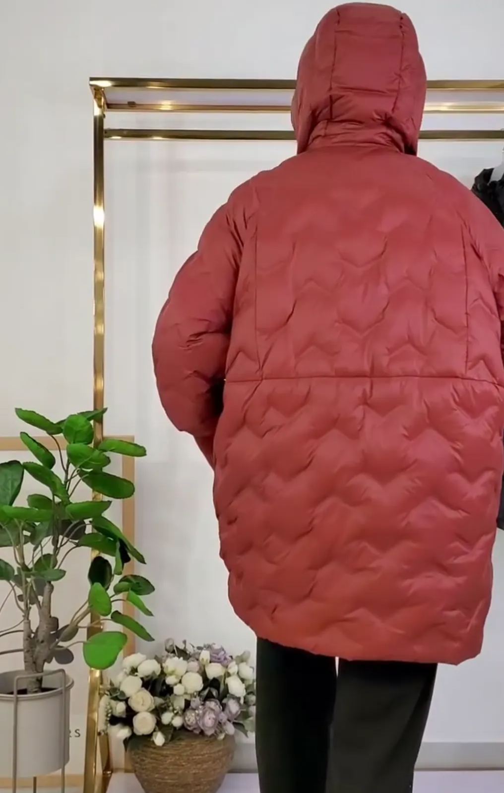 [Copy]Quilted Hooded Down Jacket