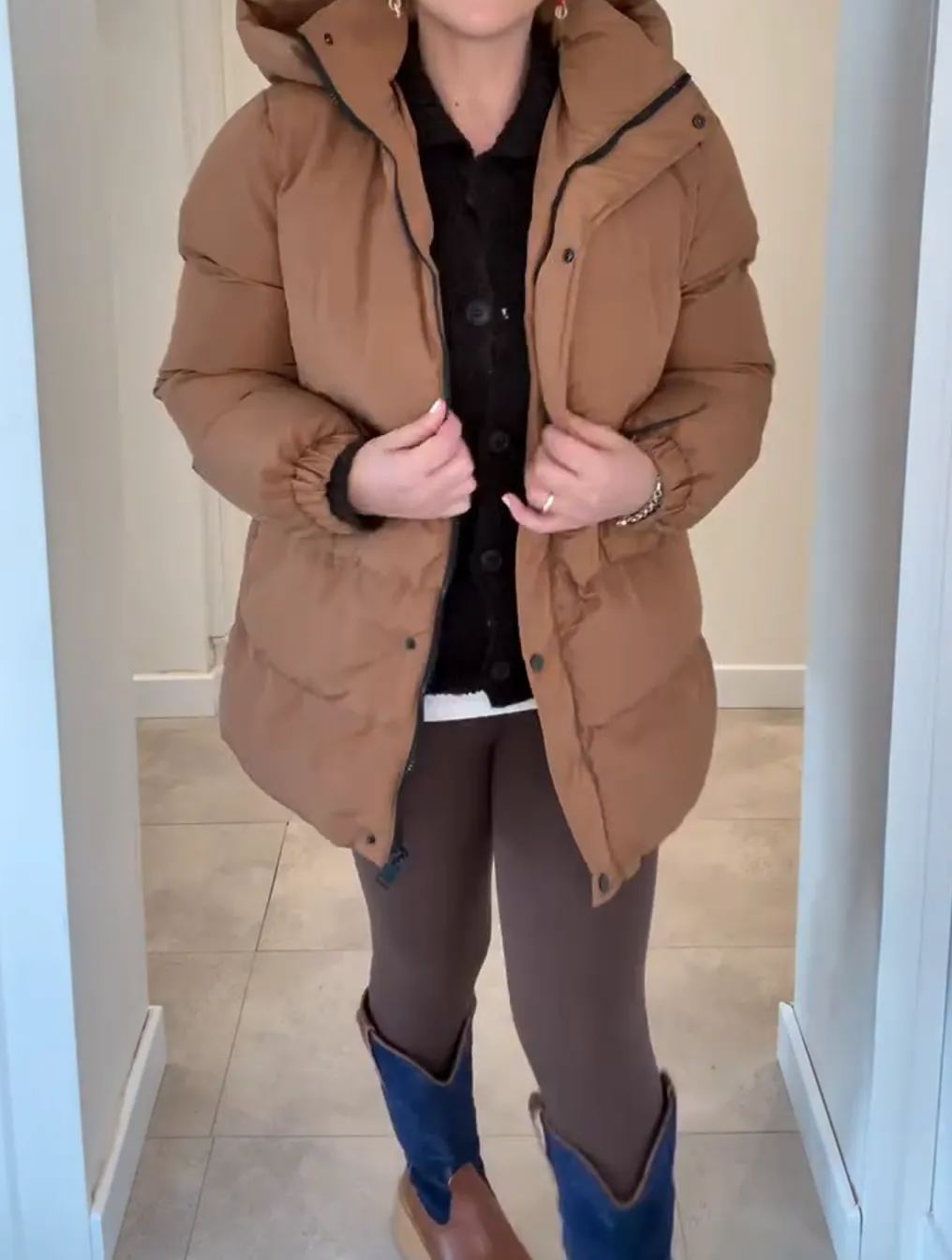 [Copy]Taupe Quilted Coat with Faux Fur Collar