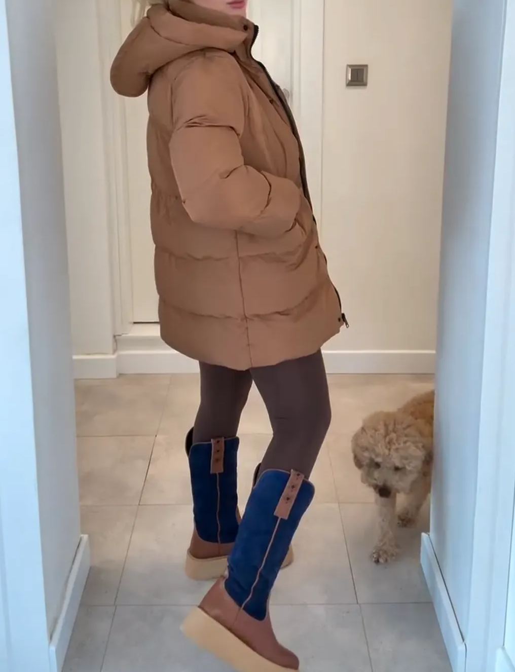 [Copy]Taupe Quilted Coat with Faux Fur Collar