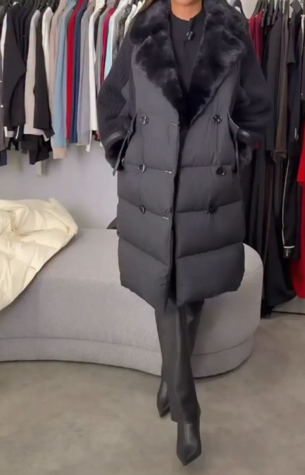 [Copy]Plaid two-tone coat with faux fur accen