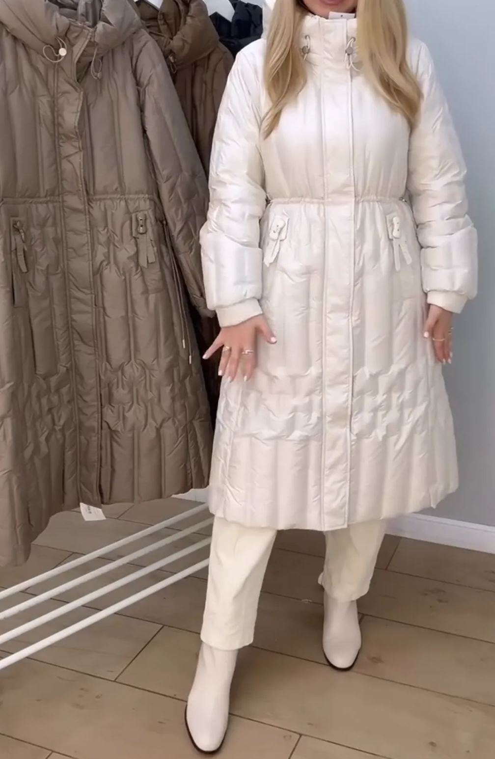[Copy]Down jacket with faux fur collar