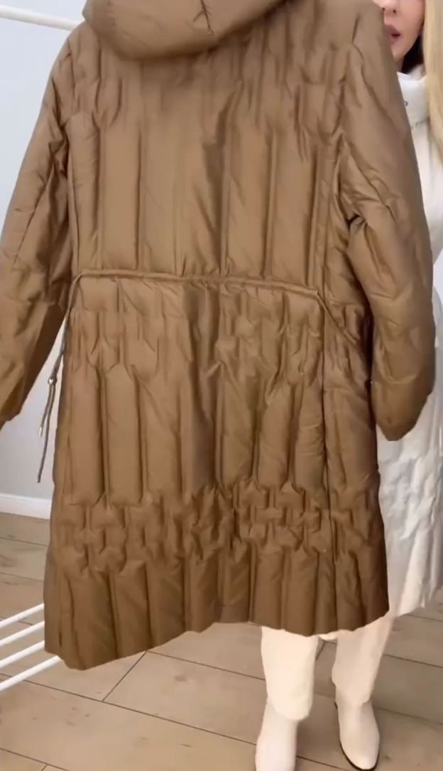 [Copy]Down jacket with faux fur collar