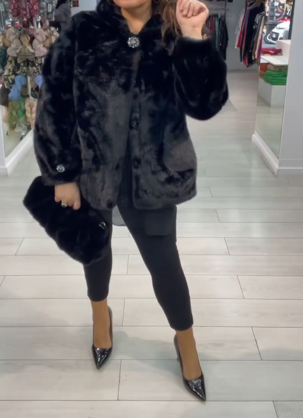 [Copy]White Faux Fur Maxi Coat