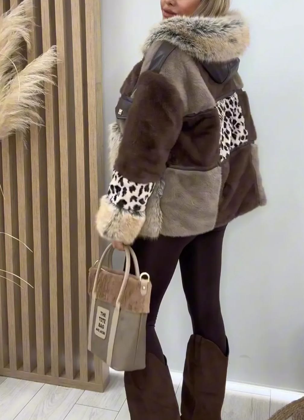 [Copy]Brown Puffer Coat with Oversized Faux Fur Collar