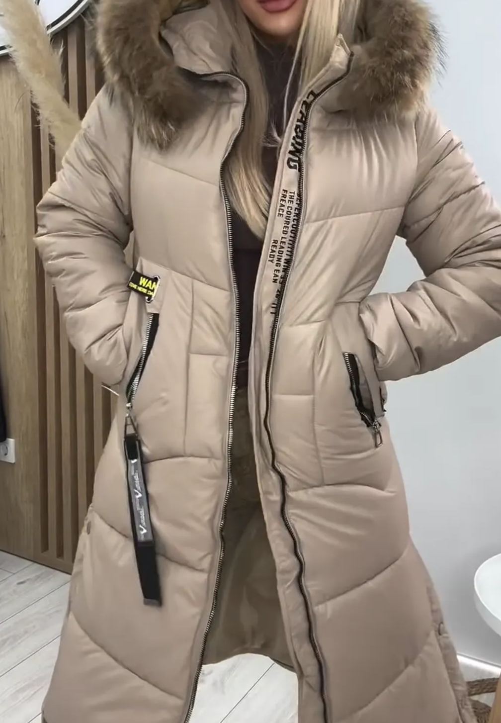 [Copy]Beige Quilted Puffer Coat with Faux Fur Hood & Trim