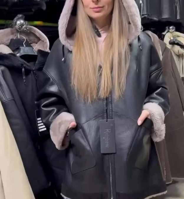 [Copy]Black Plus-Size Coat with Faux Fur & Faux Leather Panels