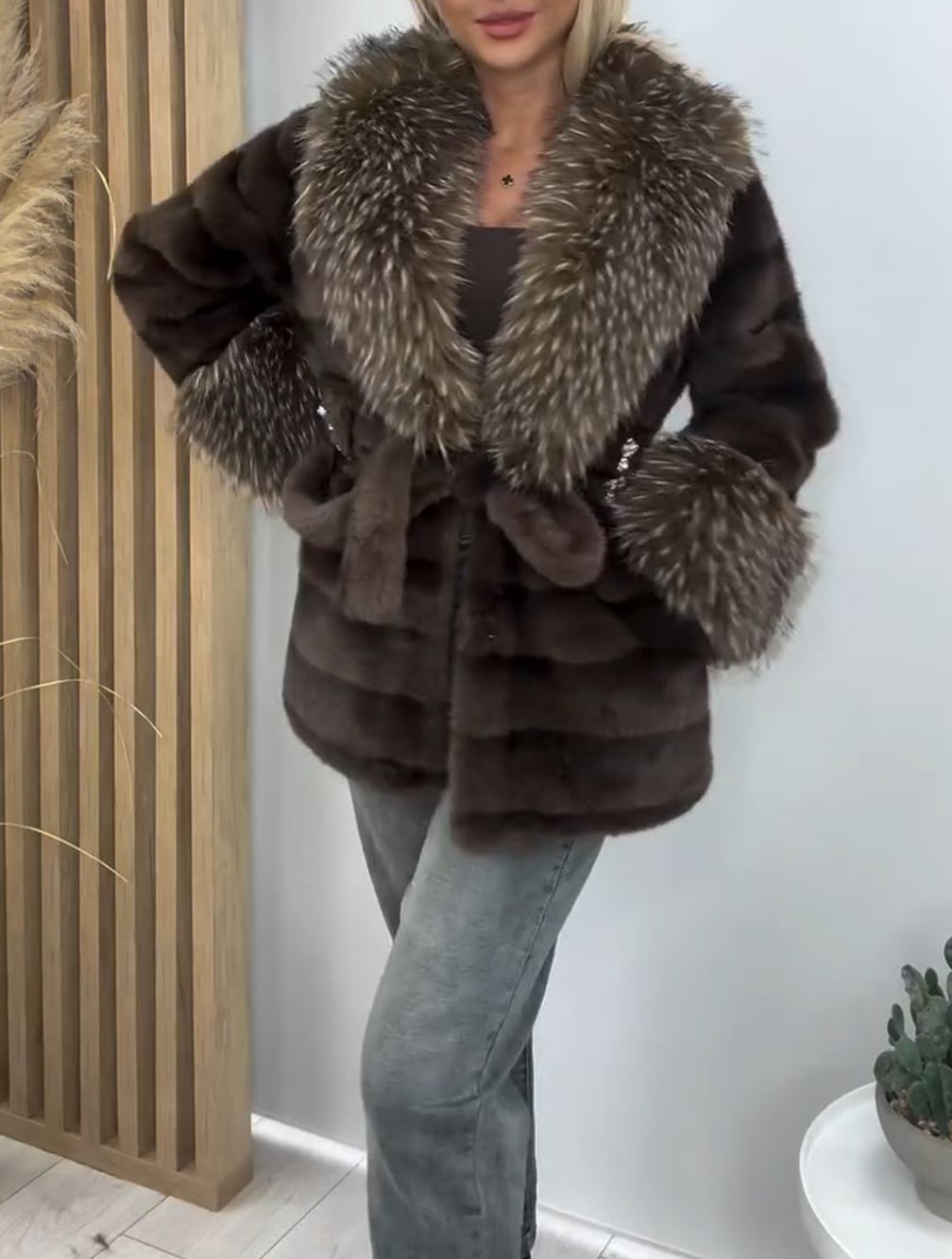 [Copy] Faux Fur Hooded Coat with Chevron Stitching